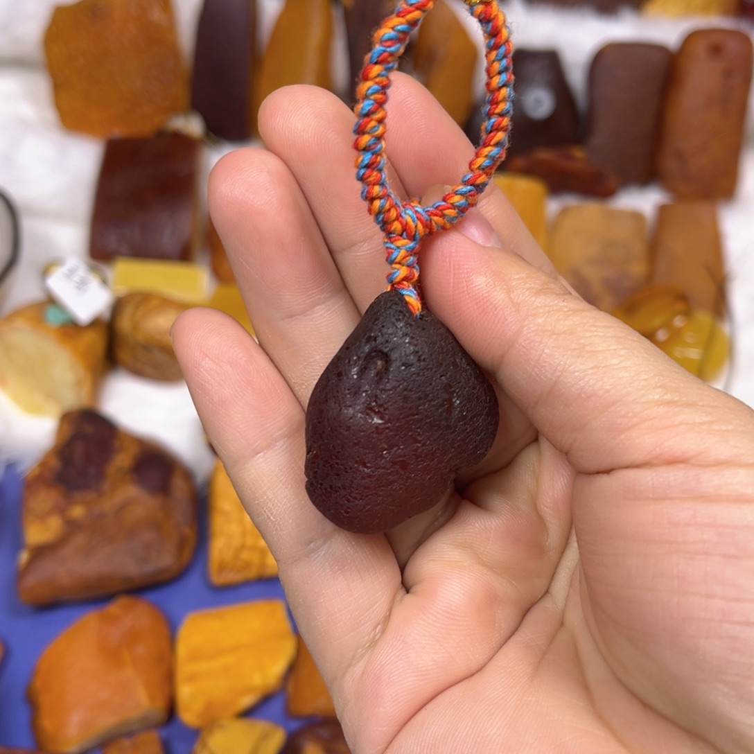 定制琥珀天然孔原石