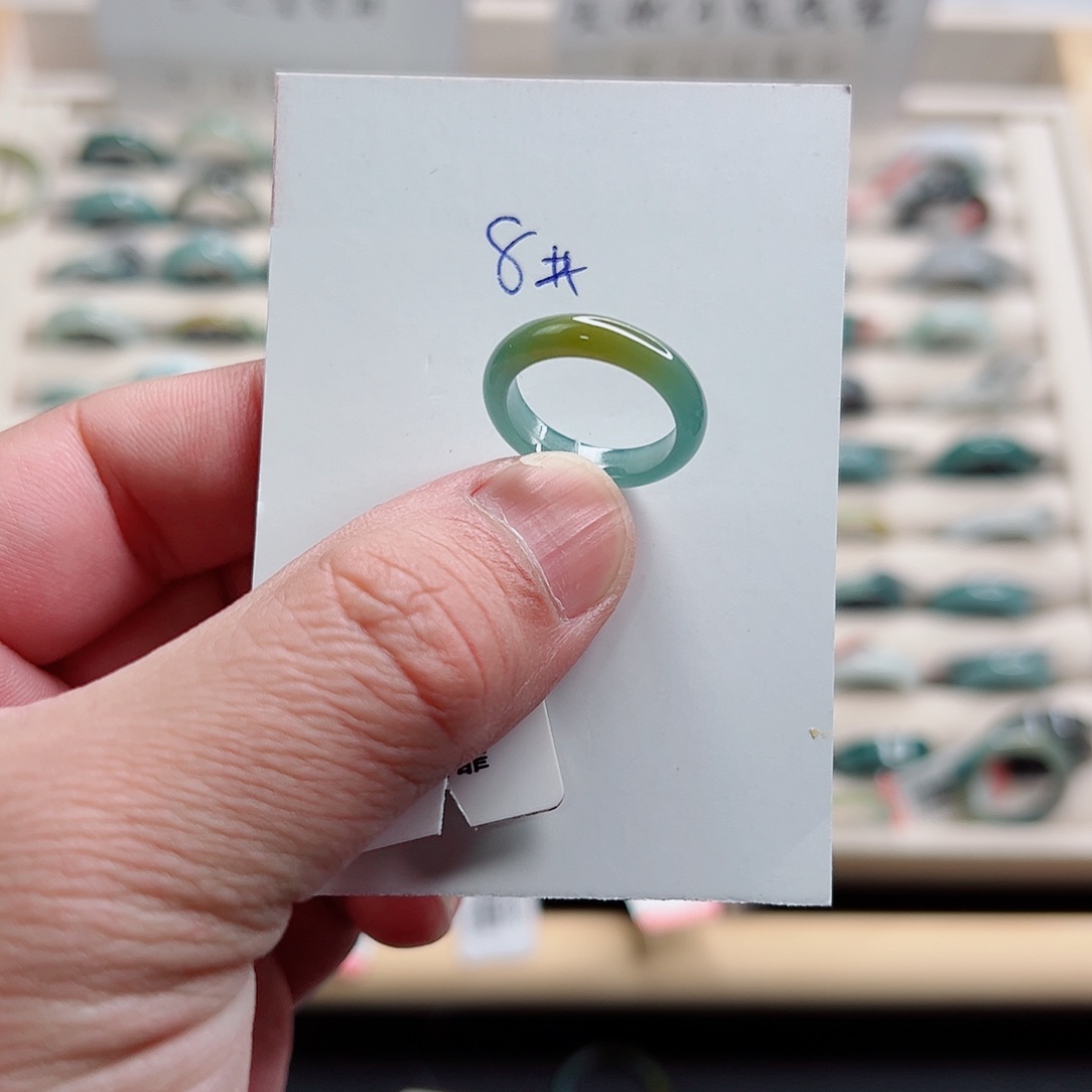 翡翠未镶嵌戒指翡翠