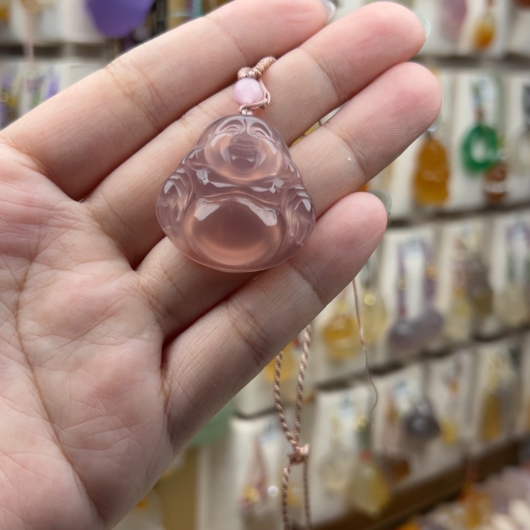 噢***呵未镶嵌颈饰玛瑙/玉髓