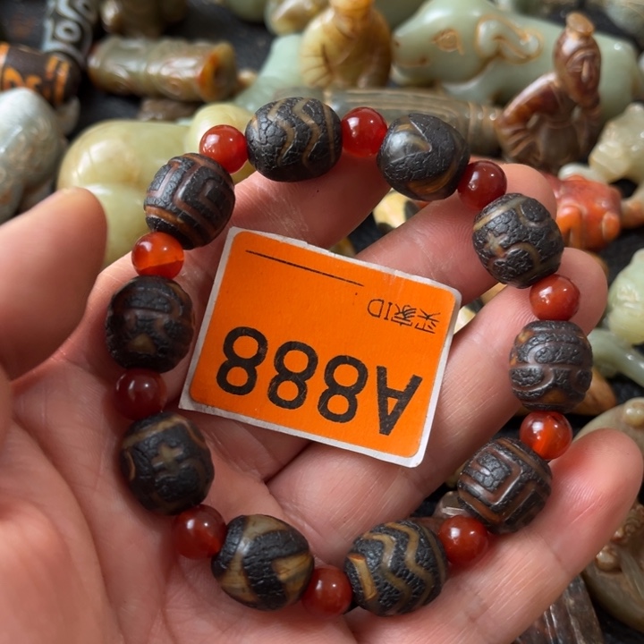 玛瑙/玉髓颈饰合金