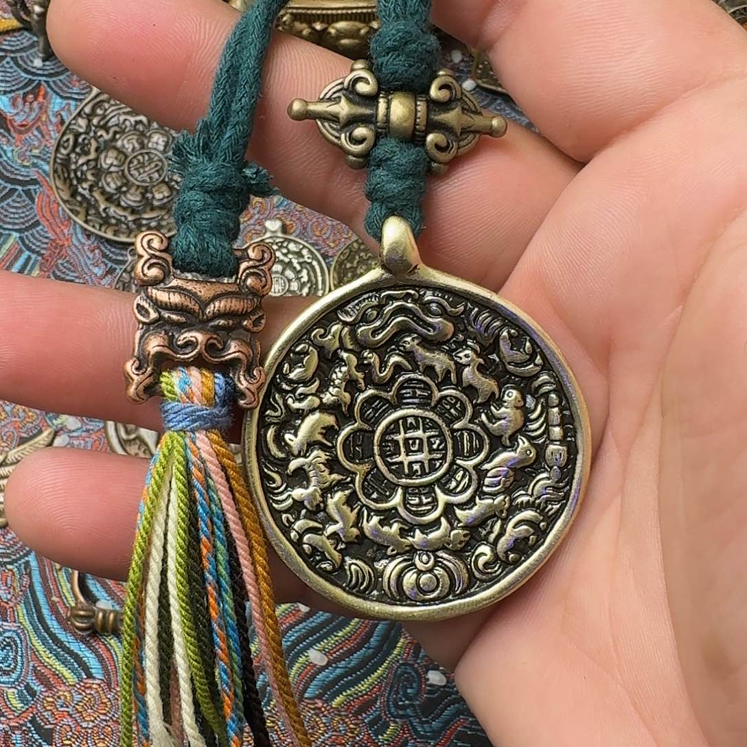 用***5藏式风格九宫八卦牌