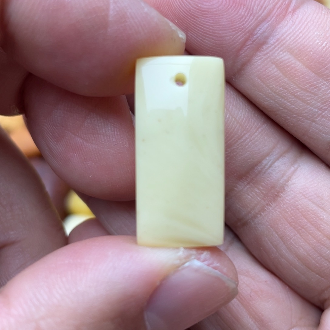 蜜蜡颈饰未镶嵌蜜蜡吊坠