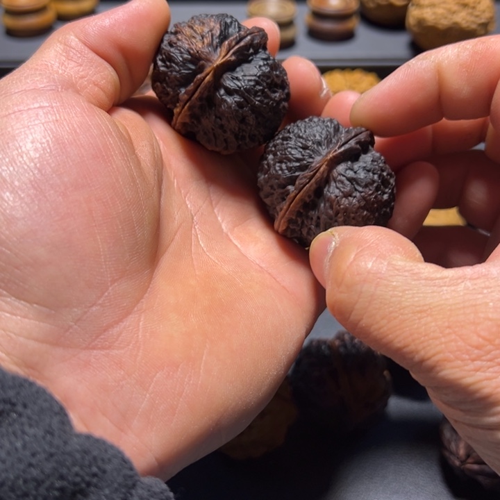 把件文玩核桃B水龙纹铁狮子42mm