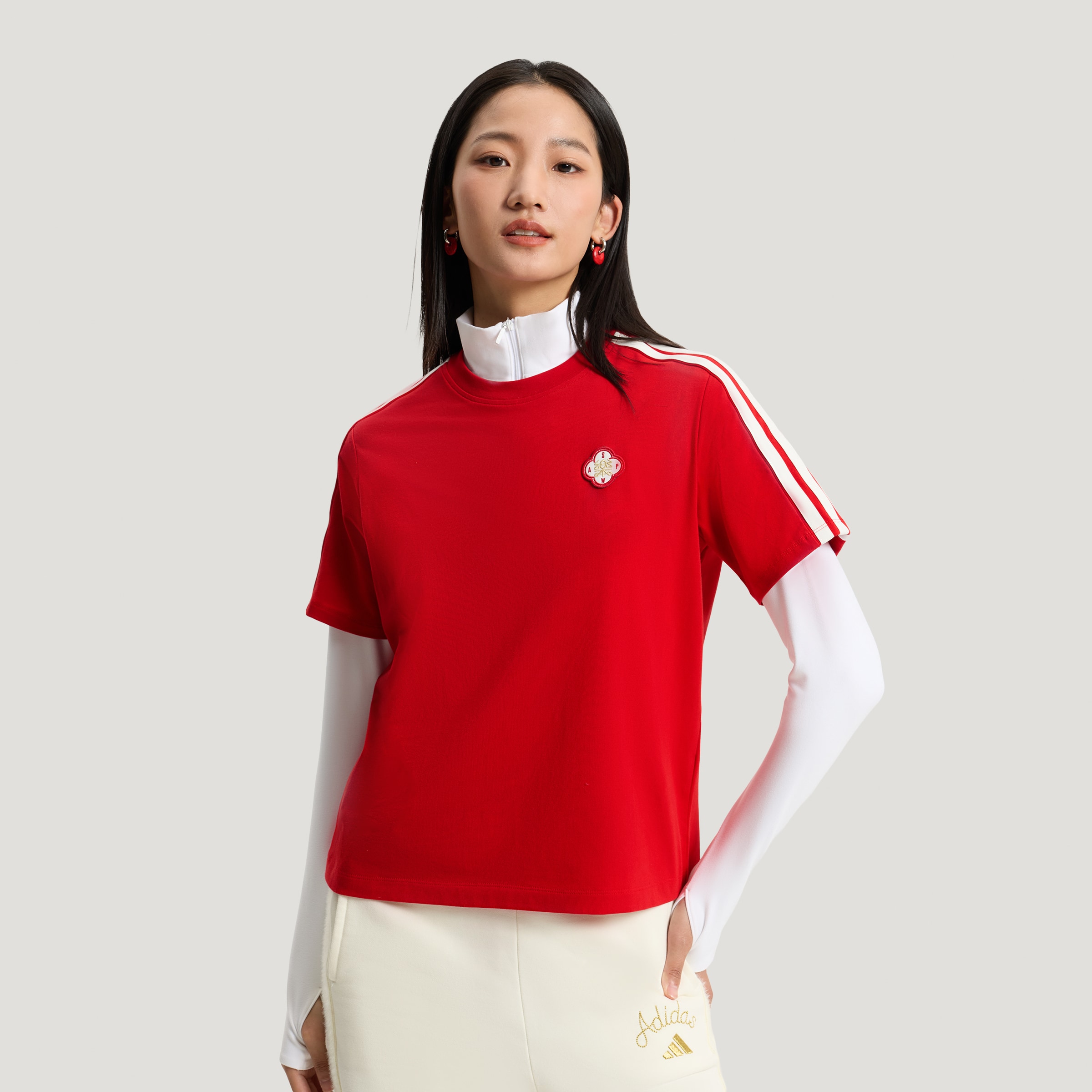 adidas/阿迪达斯新年款女子运动休闲亲肤短袖T恤KV0506