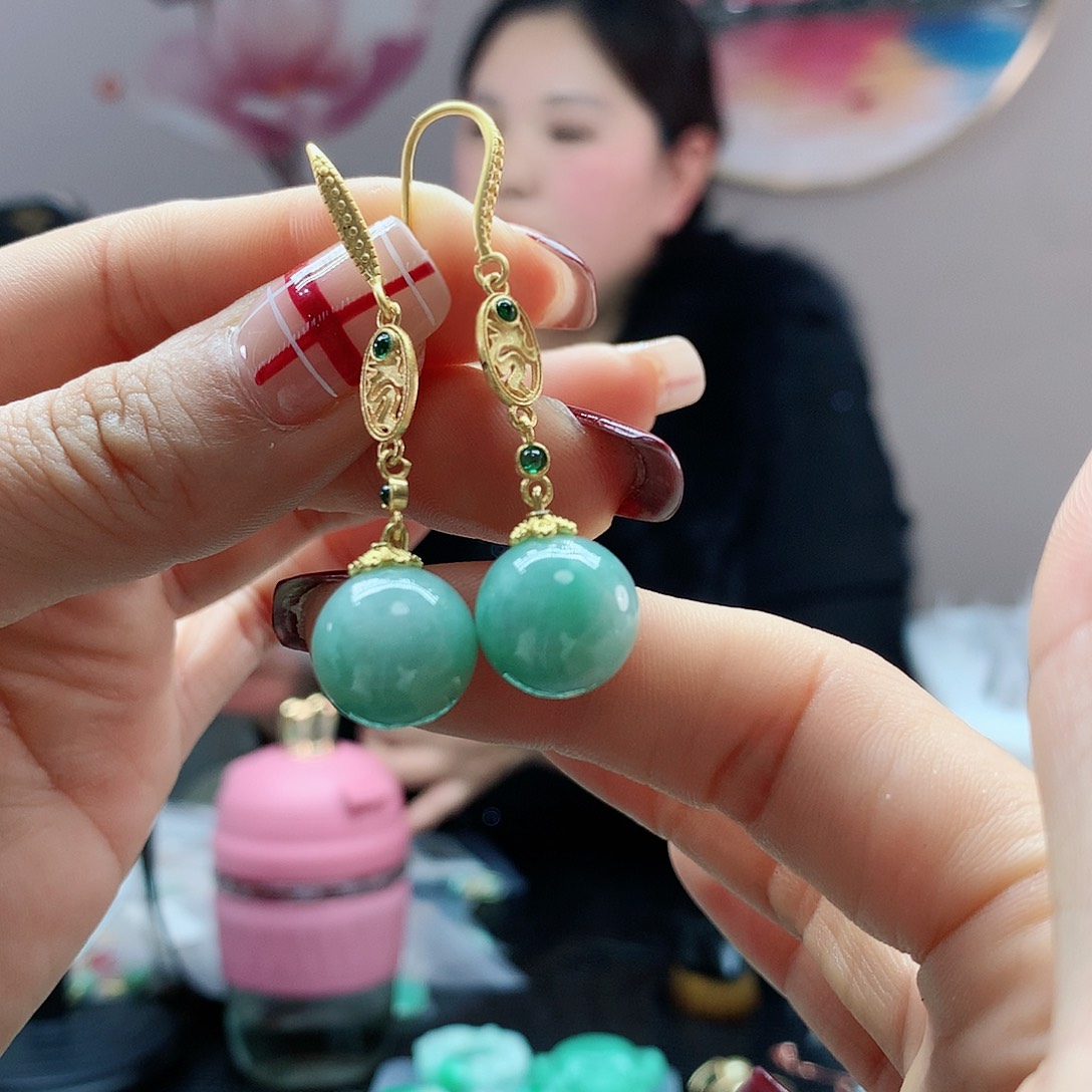 【闪购商品】翡翠耳饰未镶嵌，