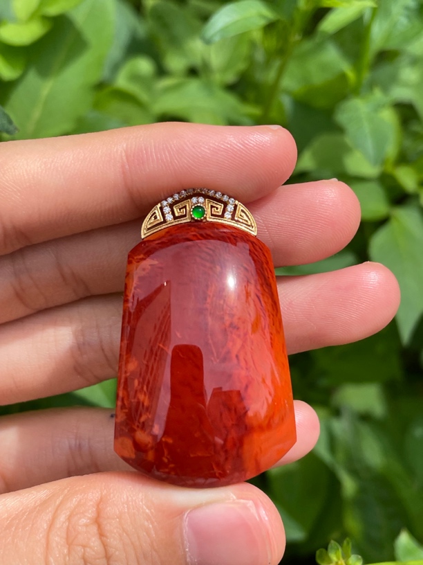 （传承级）全品原矿瓦西牛血红火焰纹吊坠