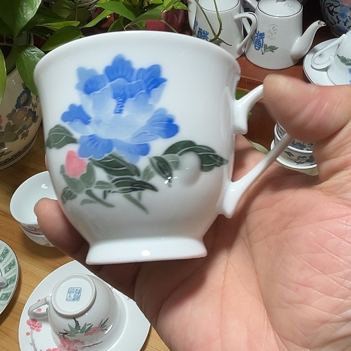 杯萤**生釉下五彩官窑瓷器
