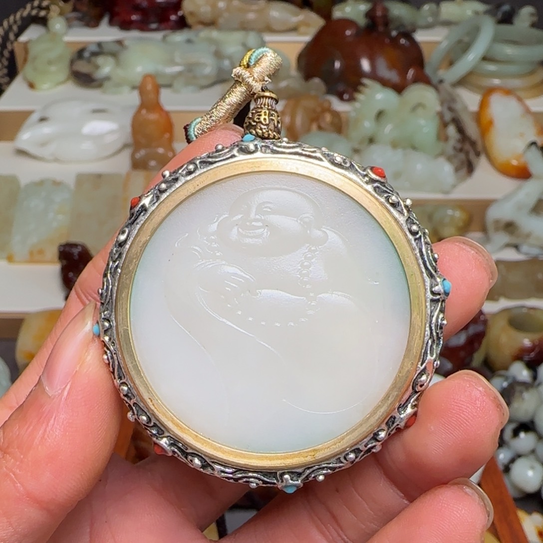 皇***勒和田玉未镶嵌挂件