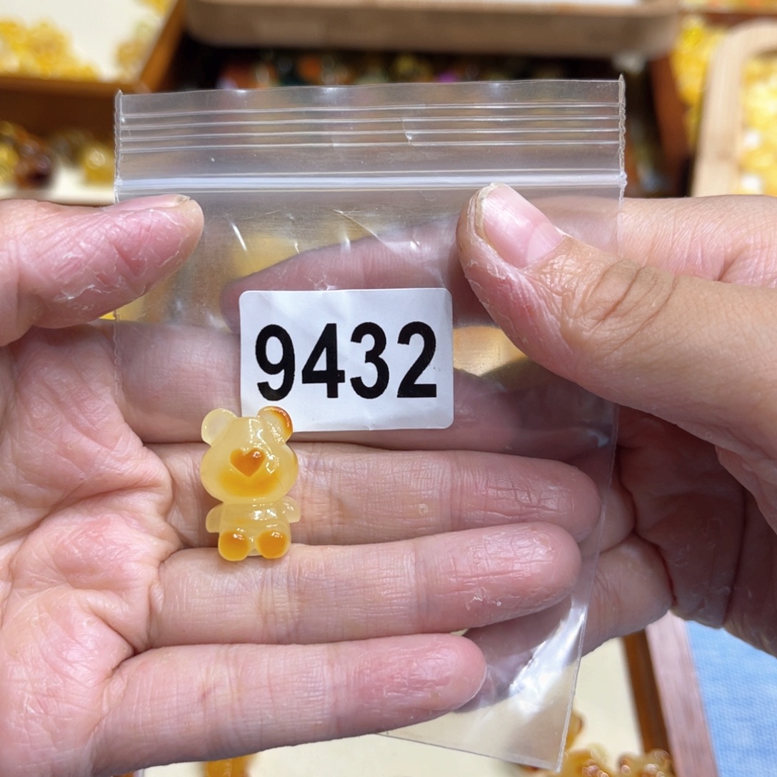 琥珀颈饰未镶嵌蜜蜡