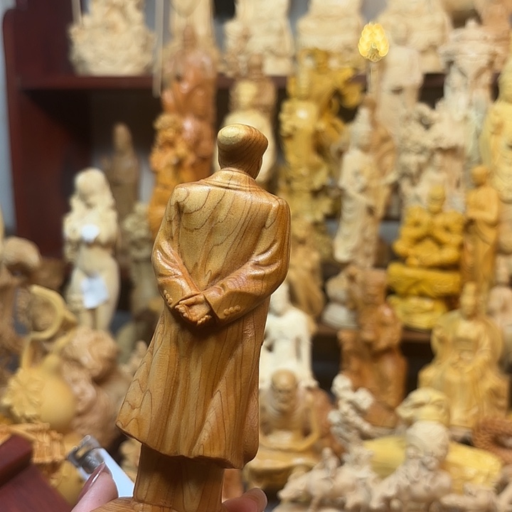 柏木（崖柏） 崖柏瑕疵伟大的人