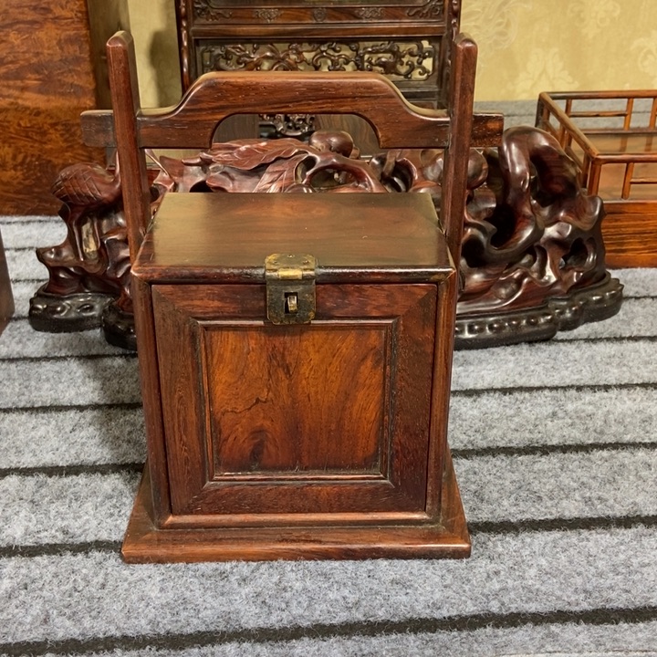 用***0贡木小提箱一个一个