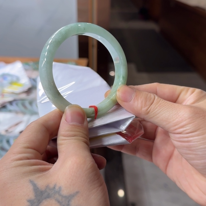 翡翠手镯未镶嵌纯天然缅甸翡翠A货买断