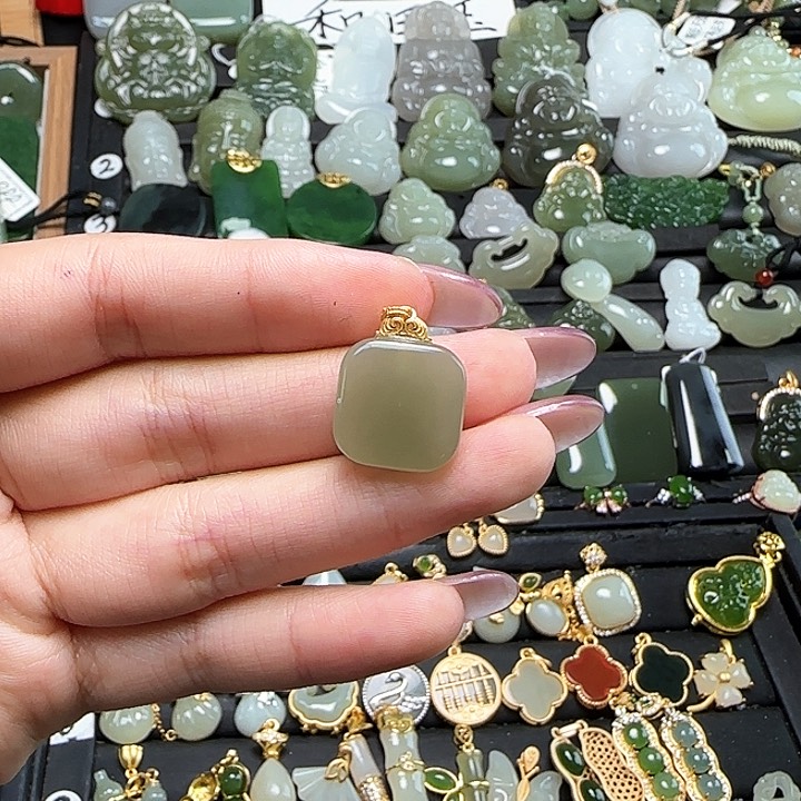 颈饰银S925镶嵌和田玉