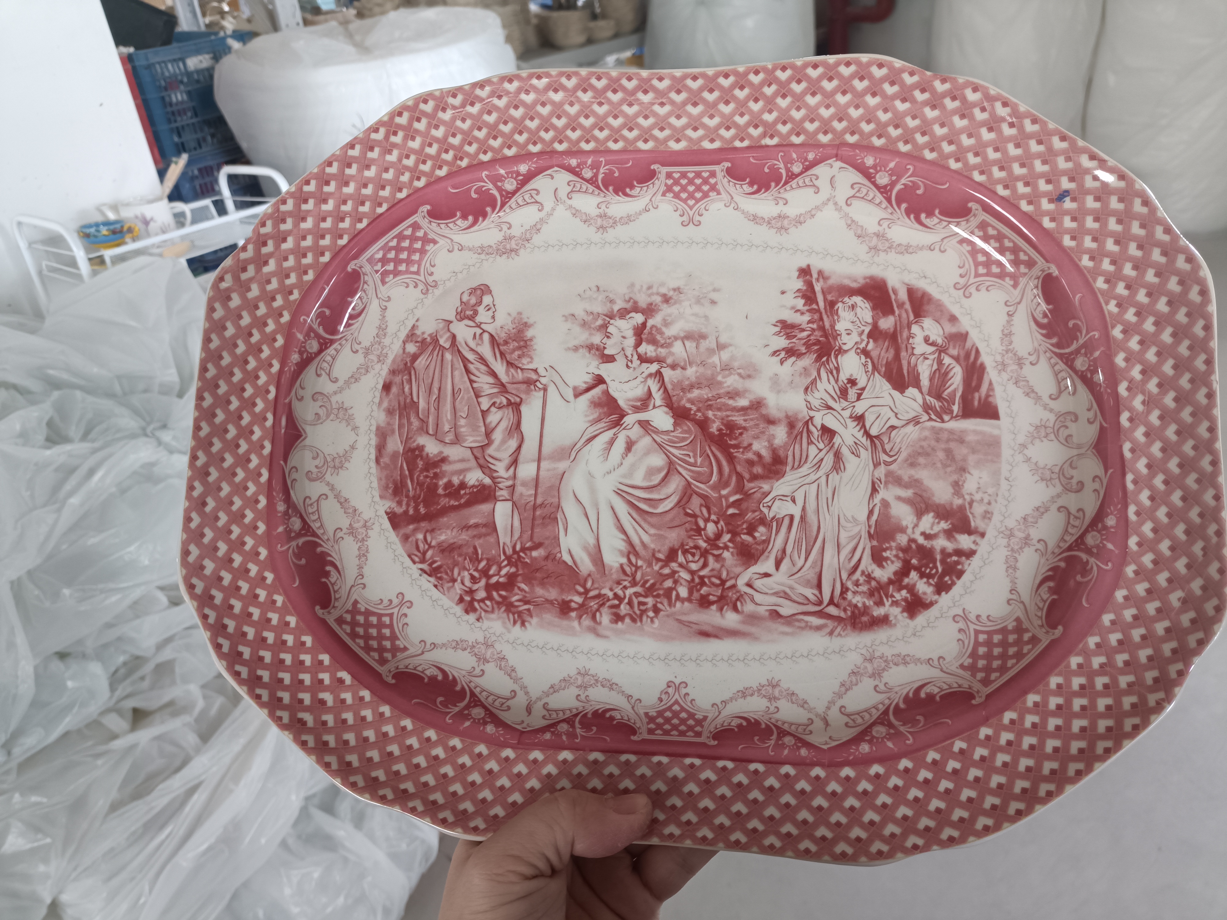 欧洲名画红色女王方形盘微瑕