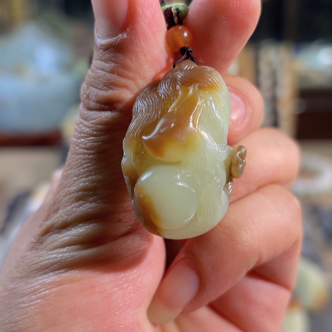 和田玉颈饰未镶嵌