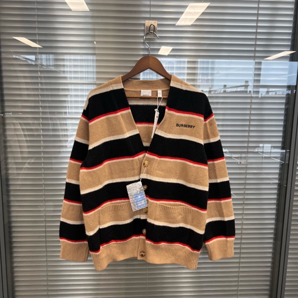 99新 BURBERRY/博柏利 黑棕条纹刺绣logo针织开衫 l码99新#ll6656