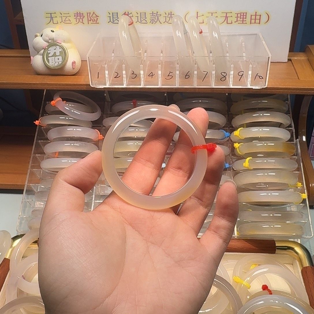 玛瑙/玉髓未镶嵌手镯
