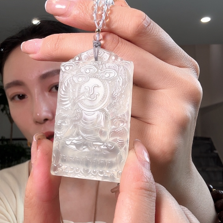 ℳ****蛇纹石玉未镶嵌颈饰