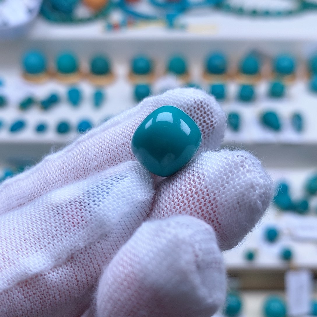 绿松石未镶嵌配饰滴****管