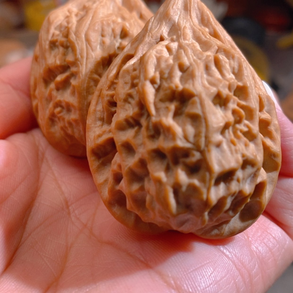 【闪购商品】吊坠文玩核桃?***凣瓷瓶