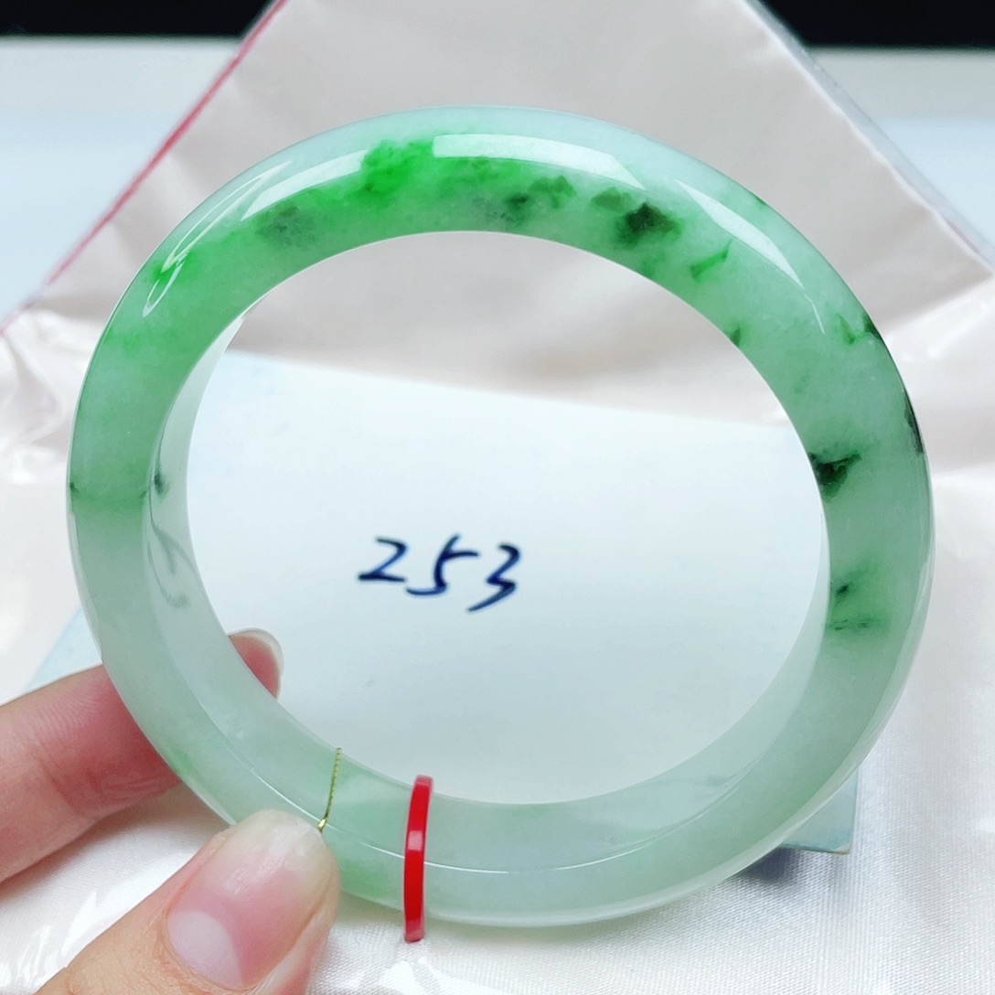 翡翠未镶嵌手镯正圈57.8