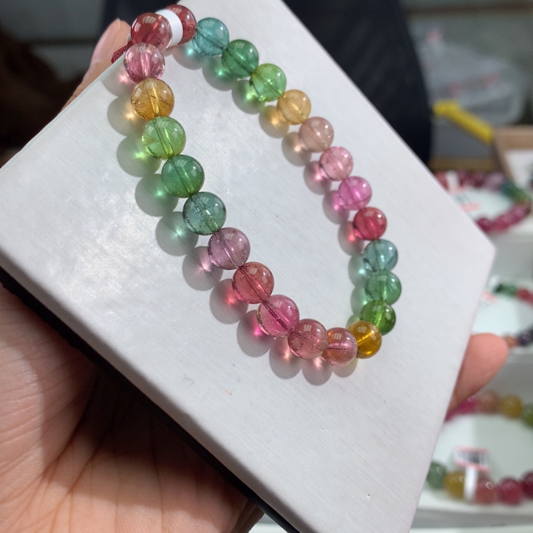 碧玺手链未镶嵌   7.7mm。   