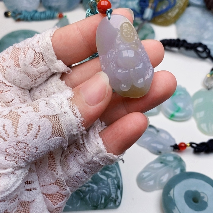 翡翠未镶嵌颈饰L****u佛