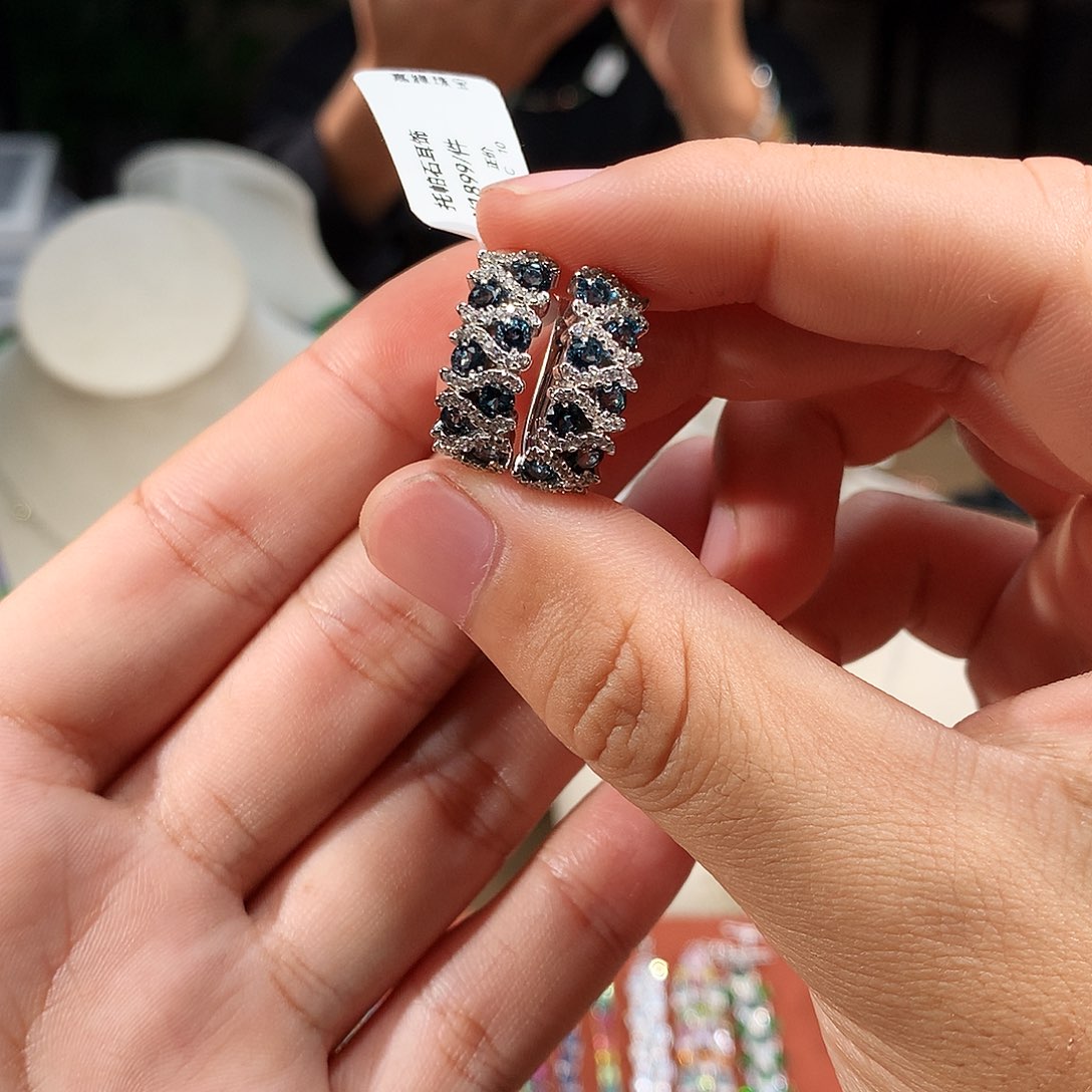 银S925镶嵌耳饰托帕石