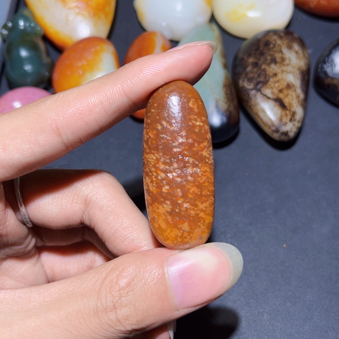 和田玉未镶嵌珠宝奇石