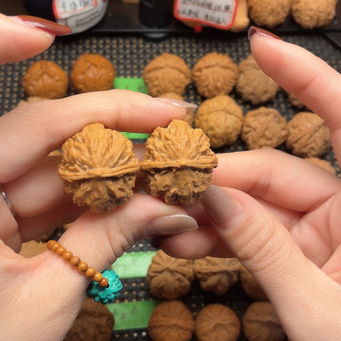 文玩核桃吊坠30尺西瓜元宝0005