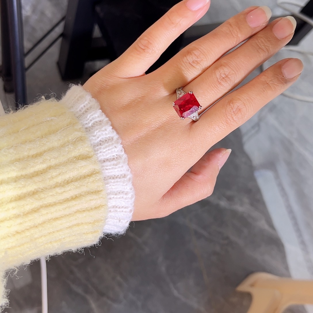 银S925镶嵌戒指红宝石