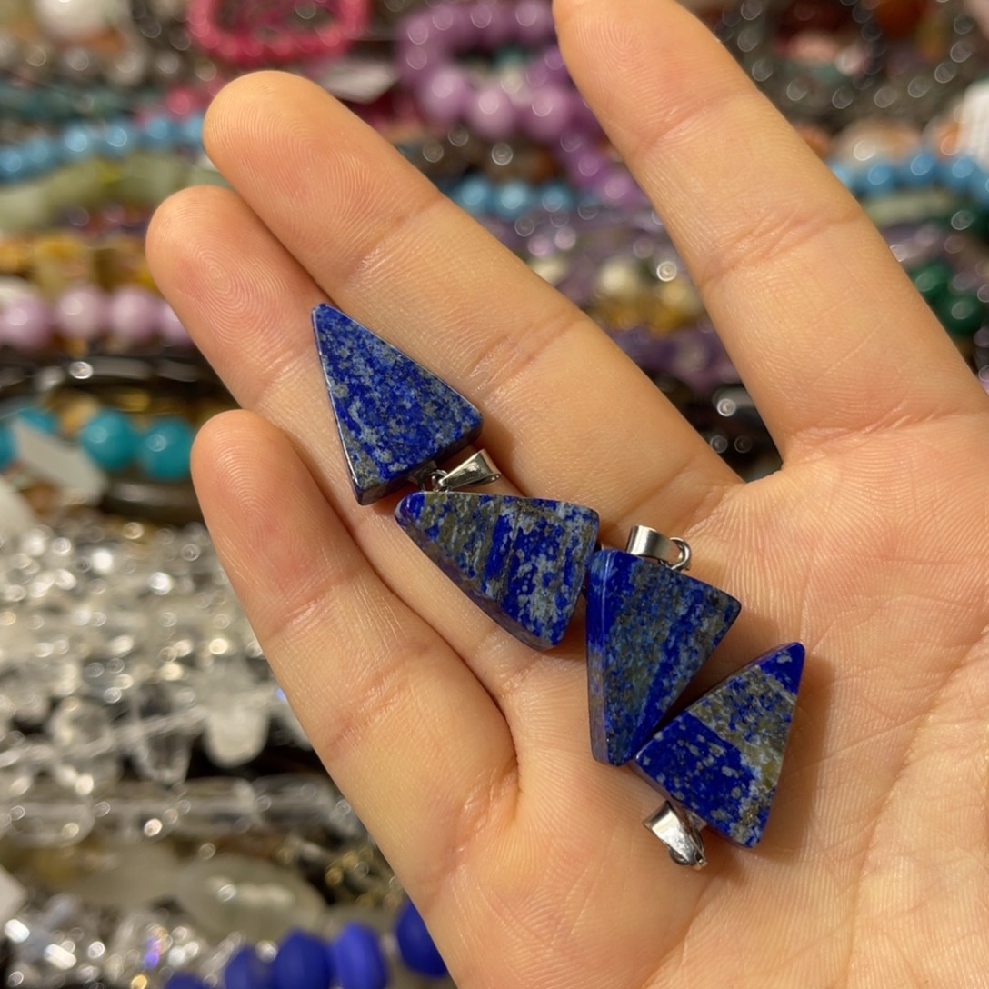 玛瑙/玉髓散珠青金石吊坠两个