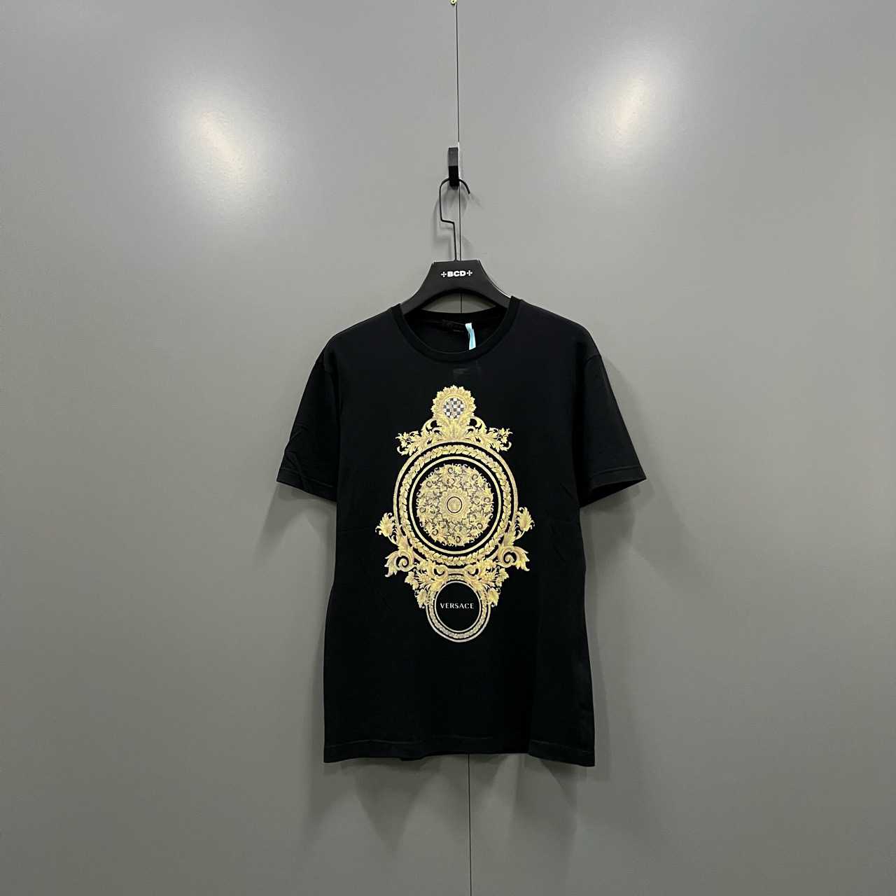 （bb）108 范思哲 黑金花卉印花短袖 M码/95新/3000/204477