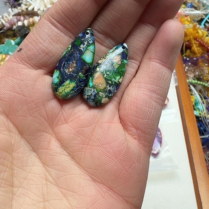 玛瑙/玉髓未镶嵌珠宝半成品一个15x34mm帝王石吊坠耳环