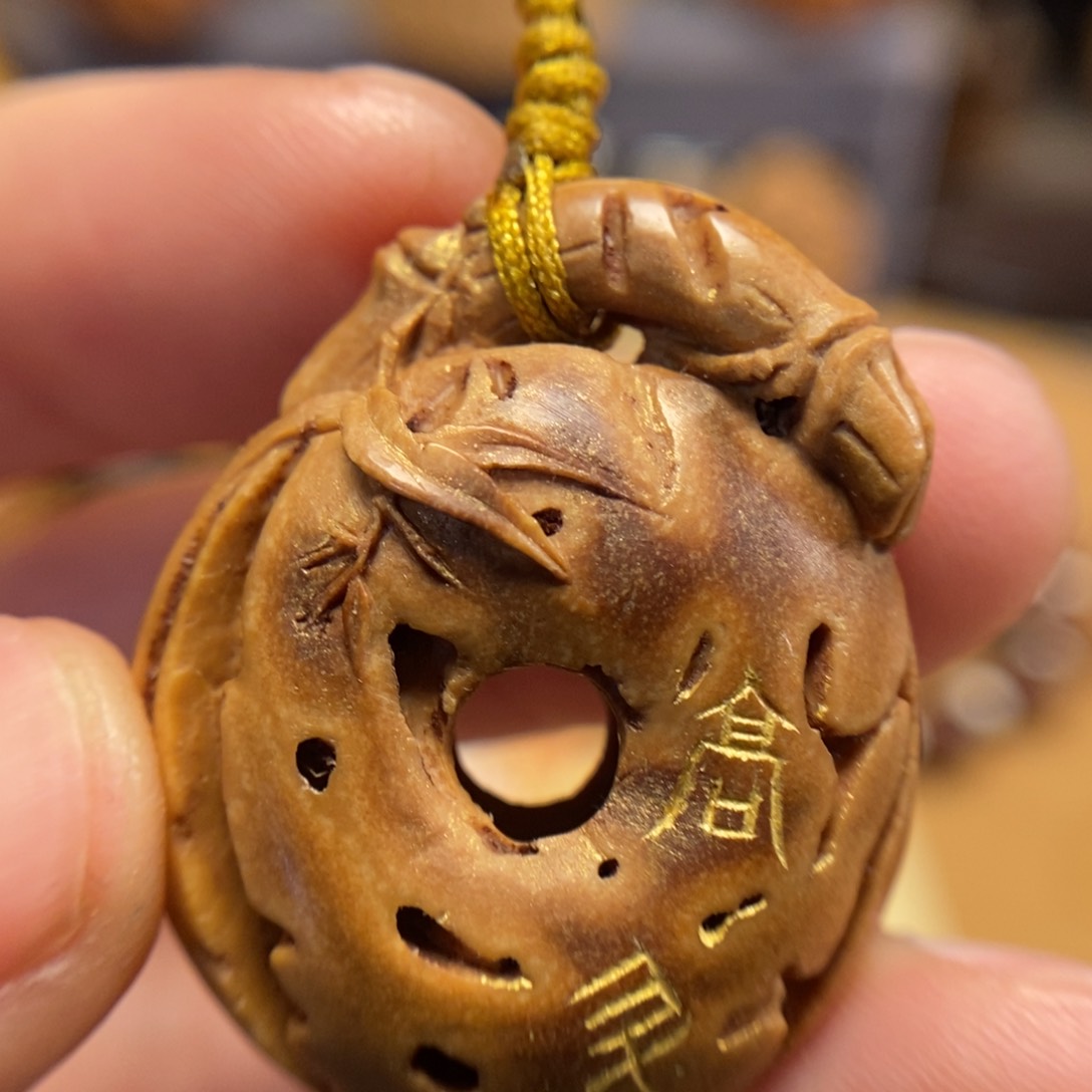 潍坊核雕桃核雕刻平安扣