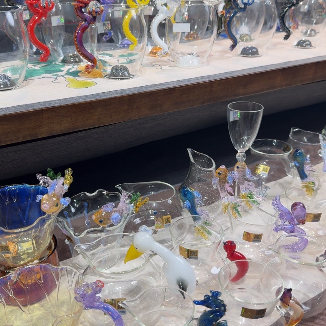 嘉***桐晶焱公道杯荷韵观山粉