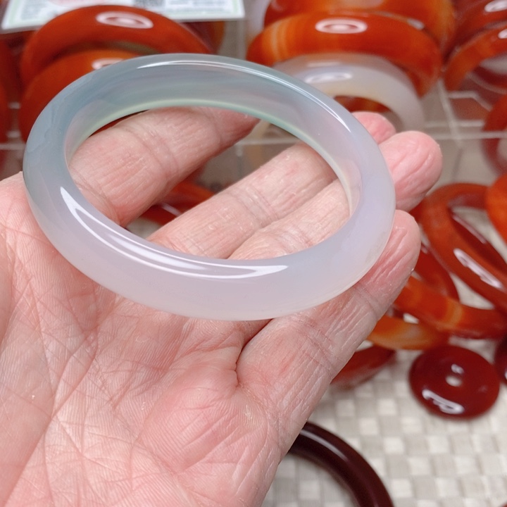 玛瑙/玉髓手镯未镶嵌梅*