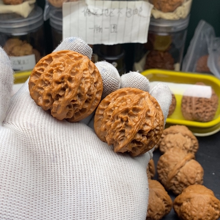 文玩核桃把件苹果41尺