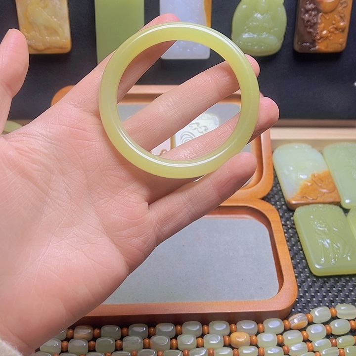 天然手镯一物一拍