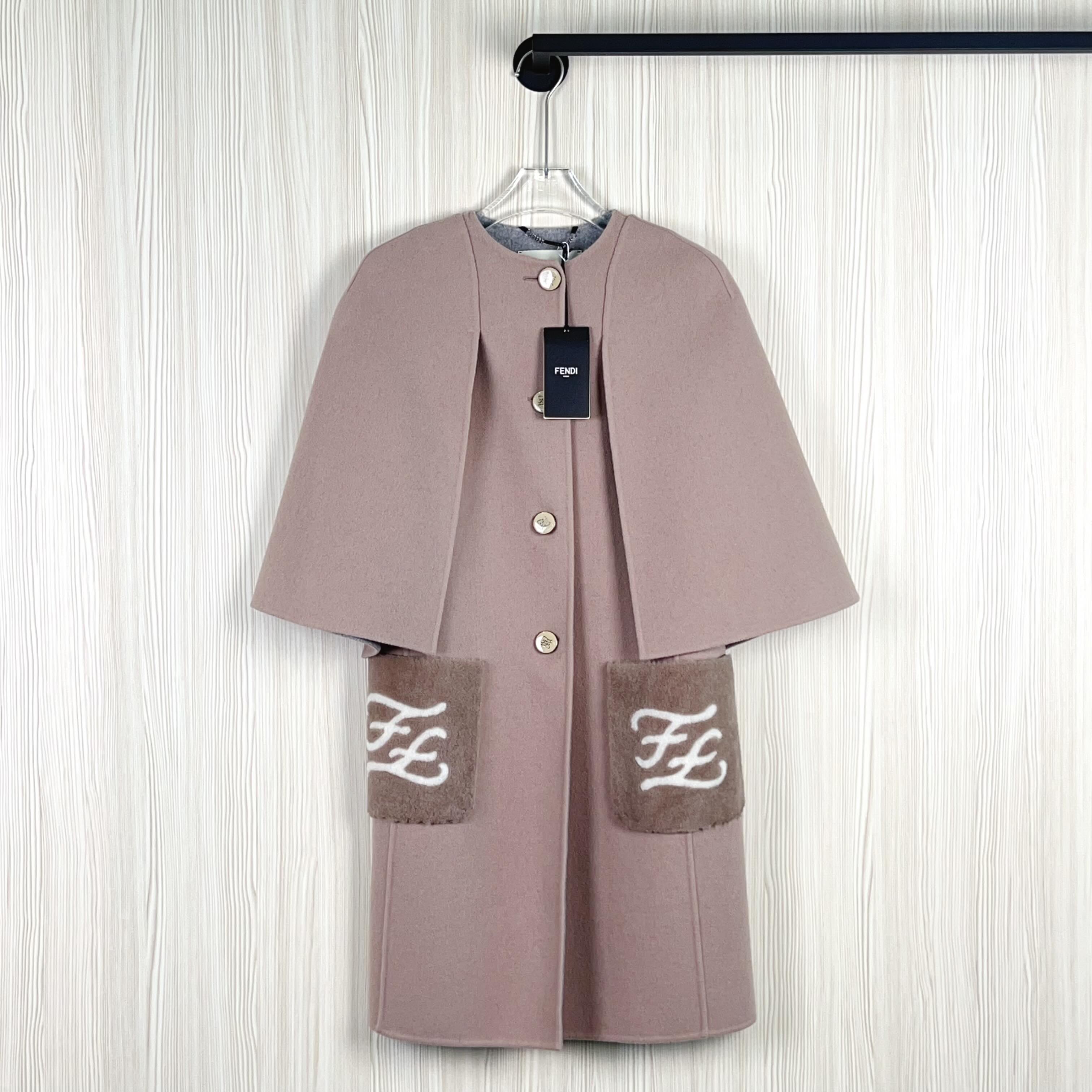 未使用 FENDI/芬迪 斗篷/36码成色直播间为准/GSS19916