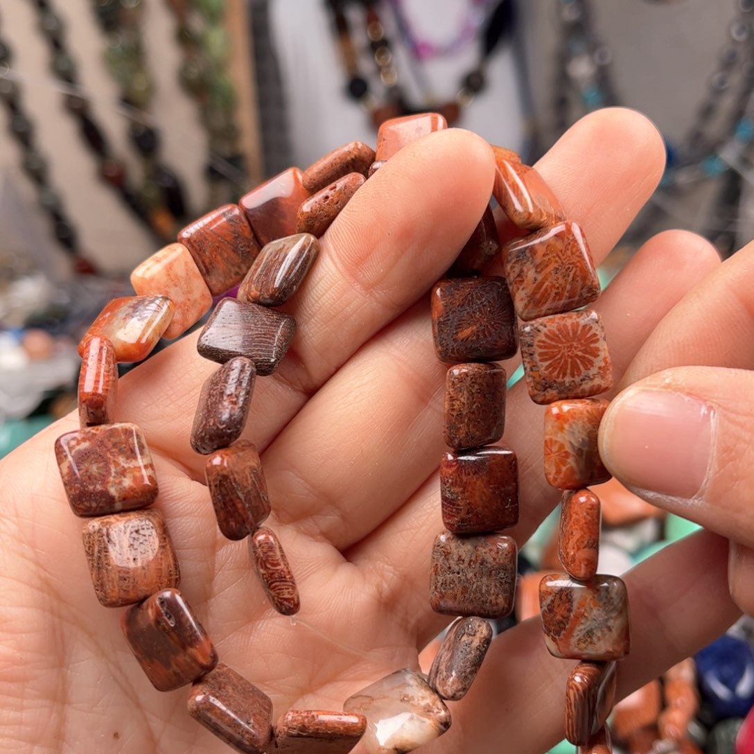 石英质玉未镶嵌珠宝奇石卡10