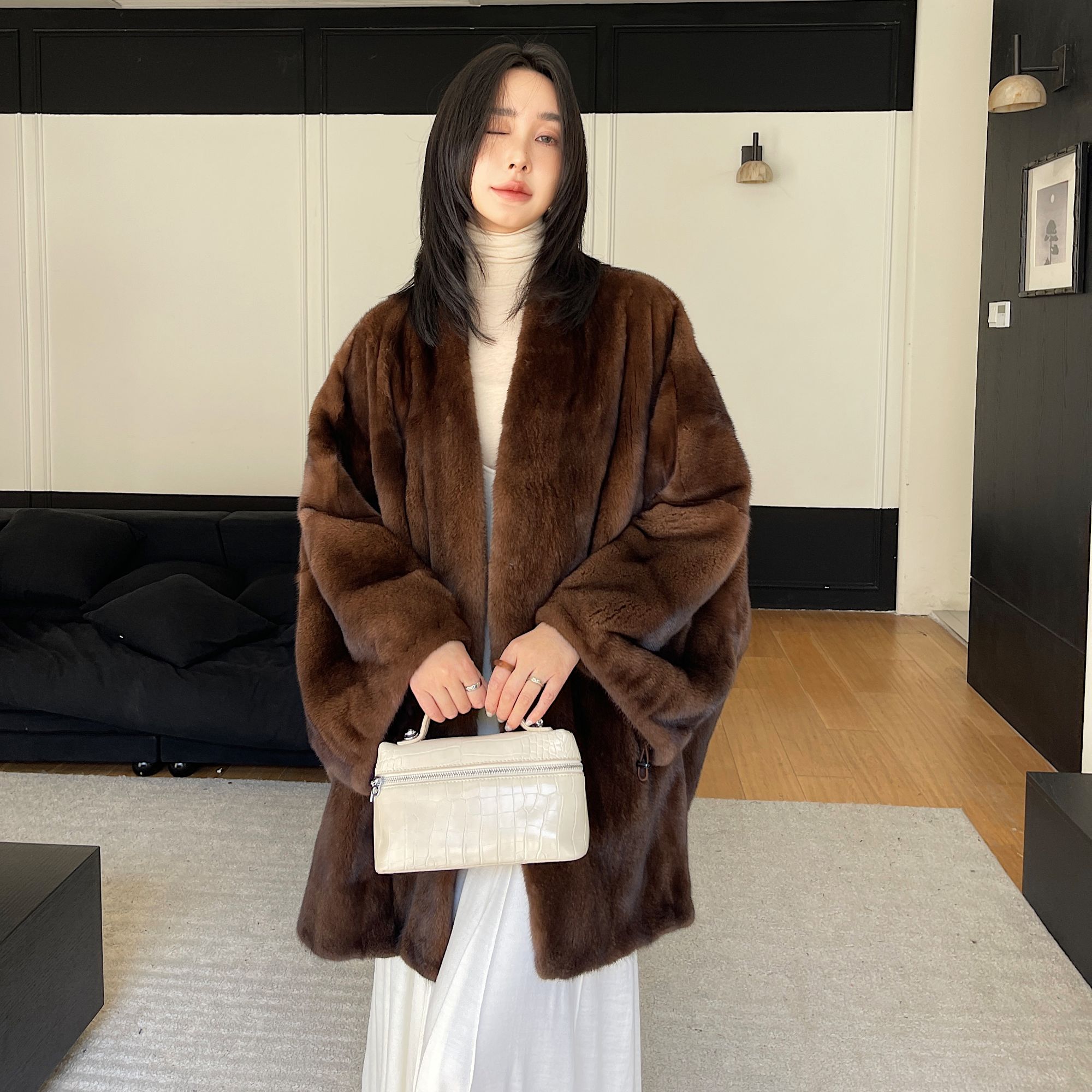 进口小母貂貂皮大衣女中长款V领年轻水貂外套