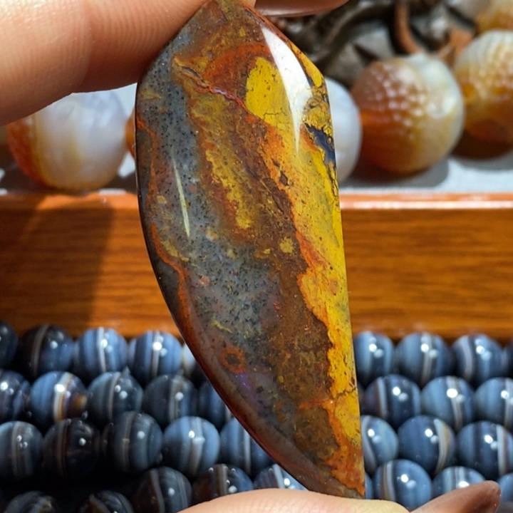 玛瑙/玉髓未镶嵌颈饰