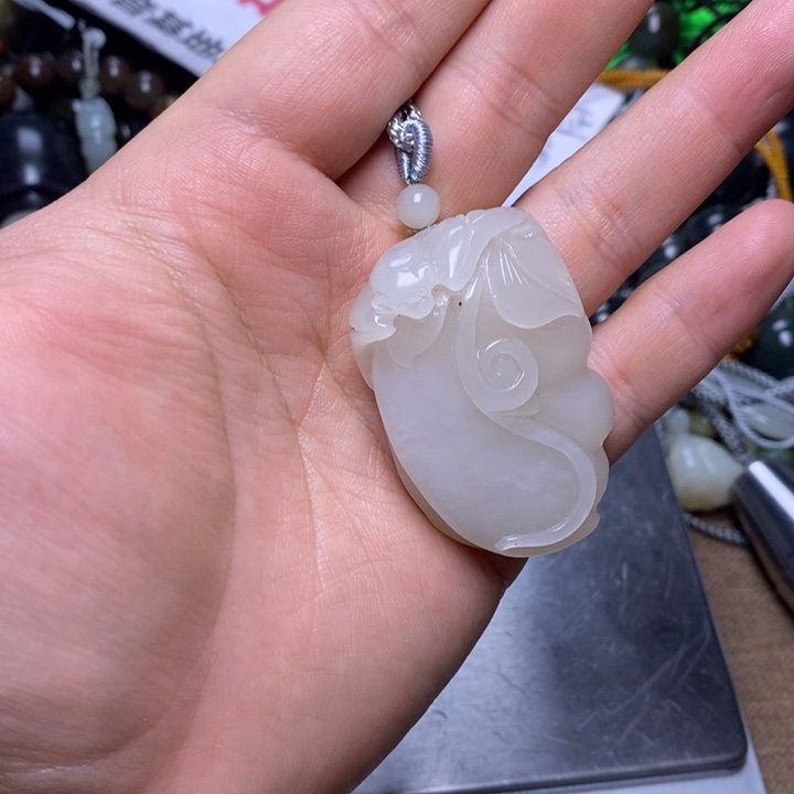 和田玉未镶嵌挂件