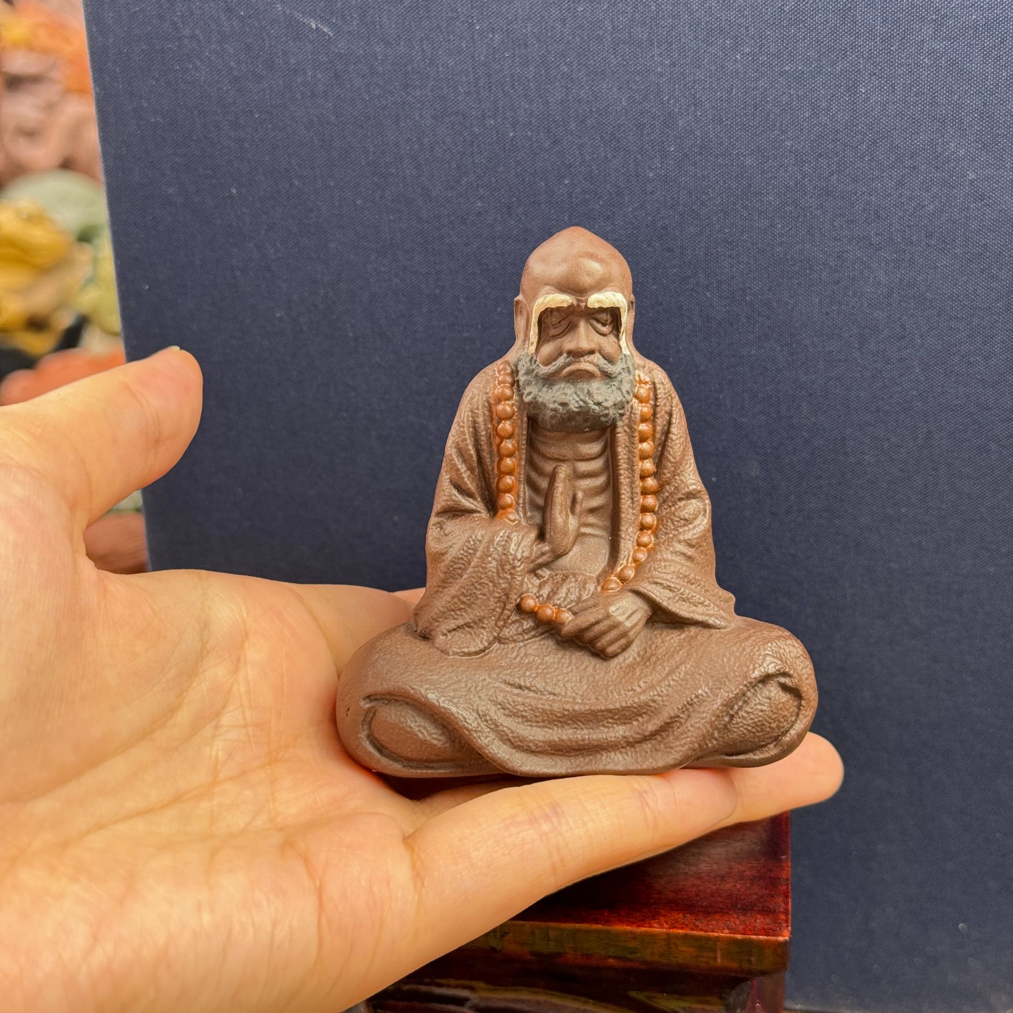 宜兴原矿紫泥悟道达摩罗汉彩绘人物紫砂茶宠手工可养摆件茶玩茶器