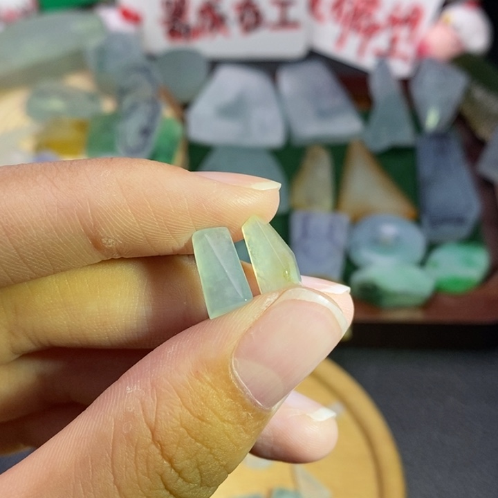 未镶嵌定制翡翠翡翠