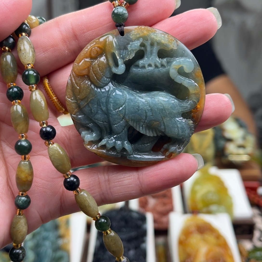 岫玉未镶嵌挂件挂件