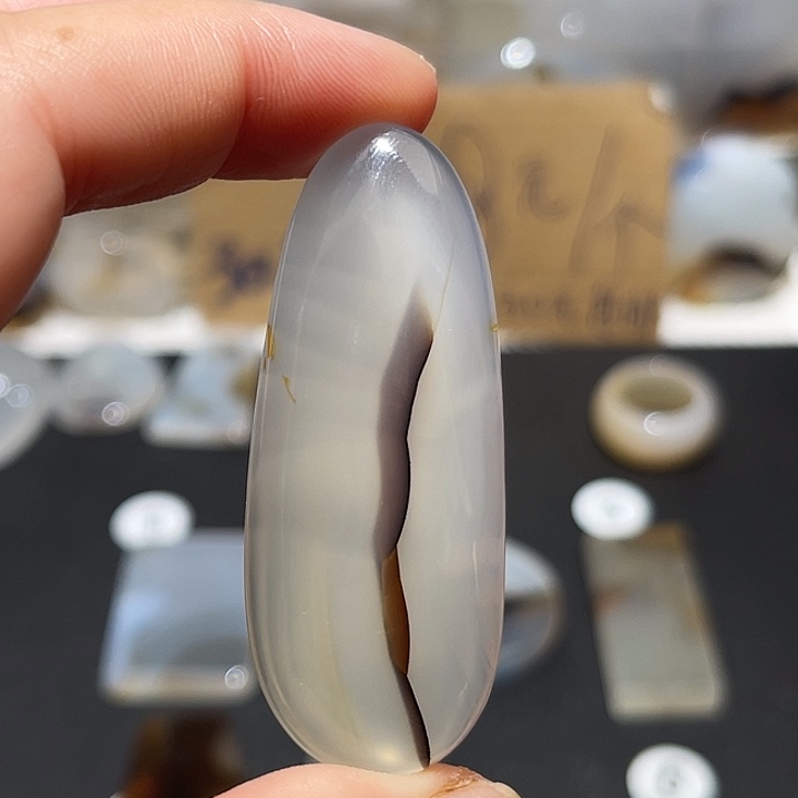 玛瑙/玉髓颈饰未镶嵌