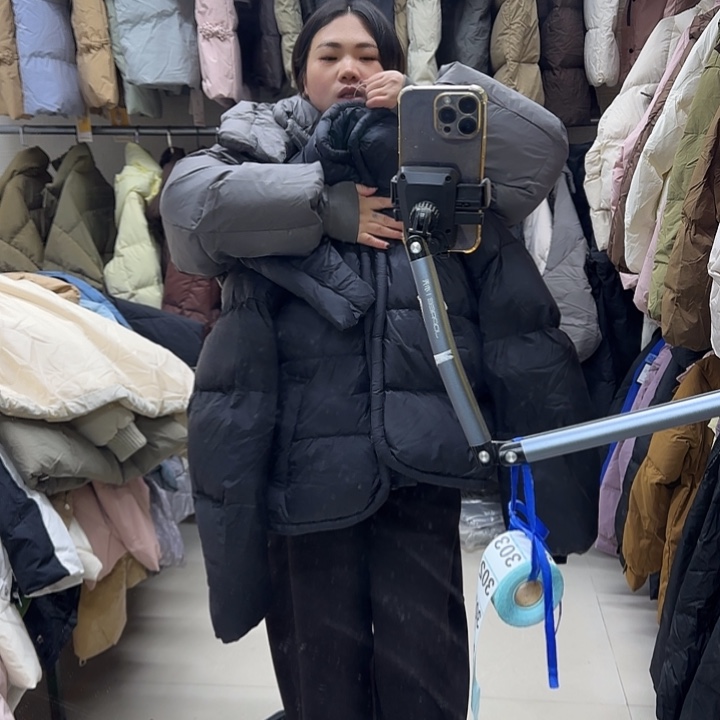 女外套黑色短款外套黑色
