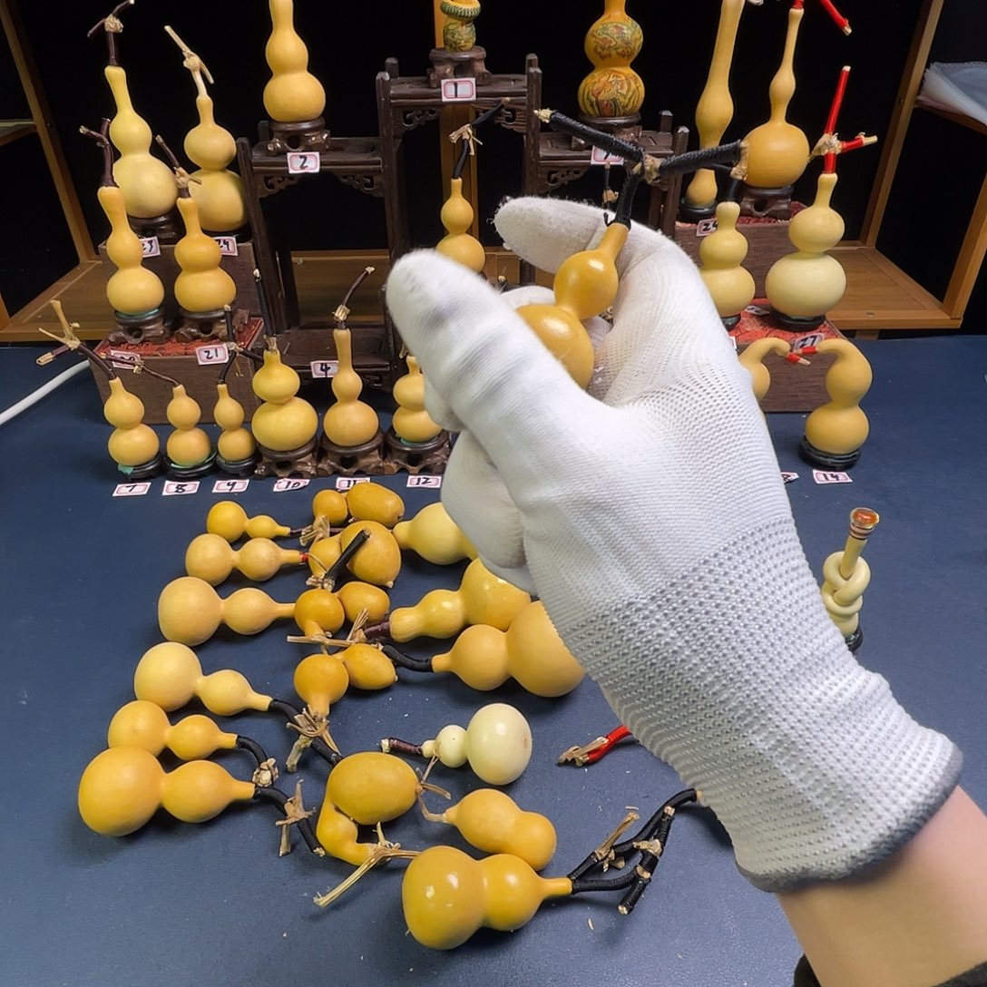 刘***四大叶紫檀（黑酸枝木类）